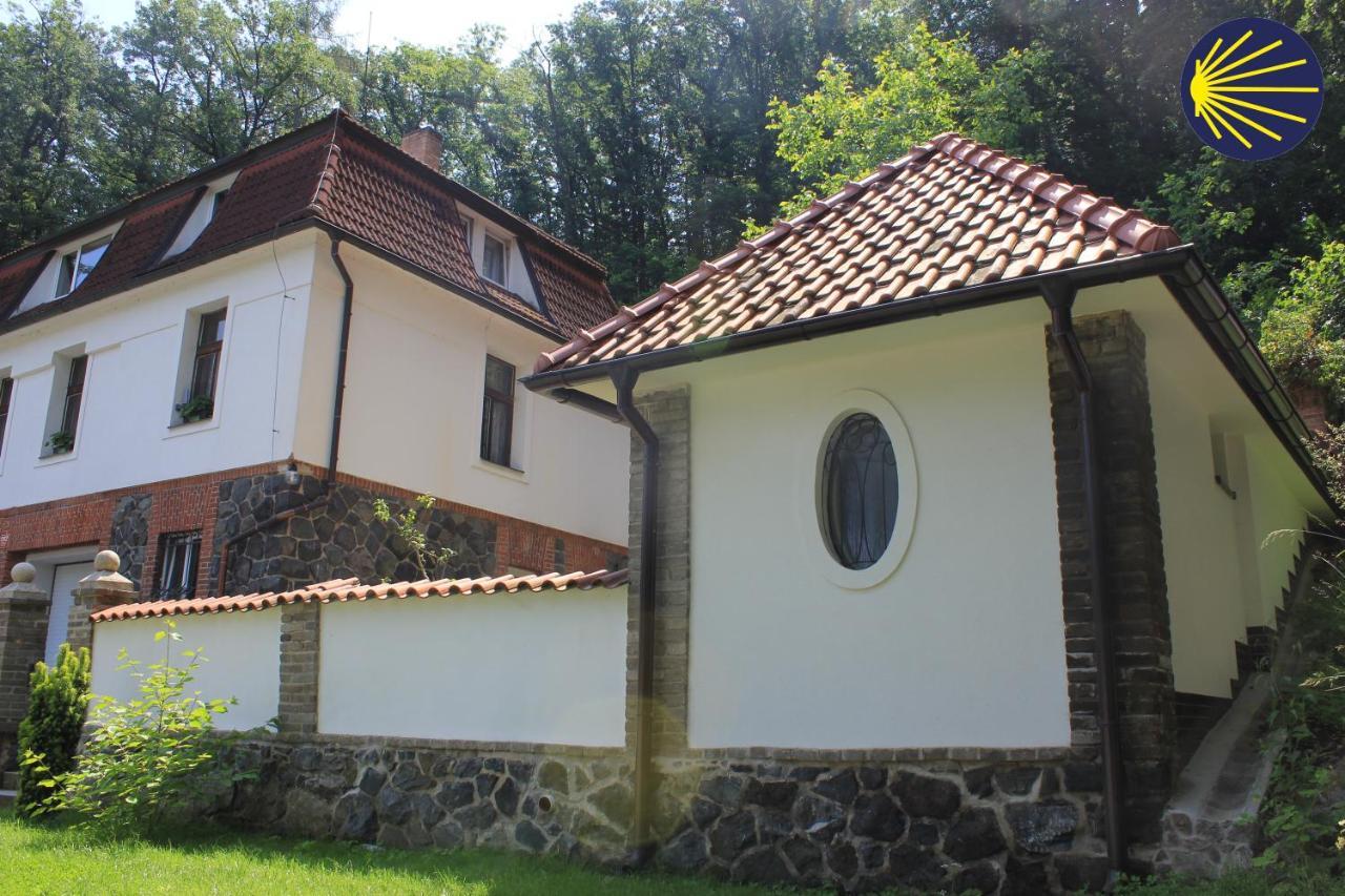Domek Praha - Zbraslav, u zámku Exterior foto